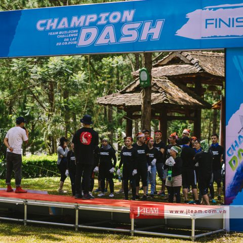 TEAM BUILDING : CHAMPION DASH ĐÀ LẠT