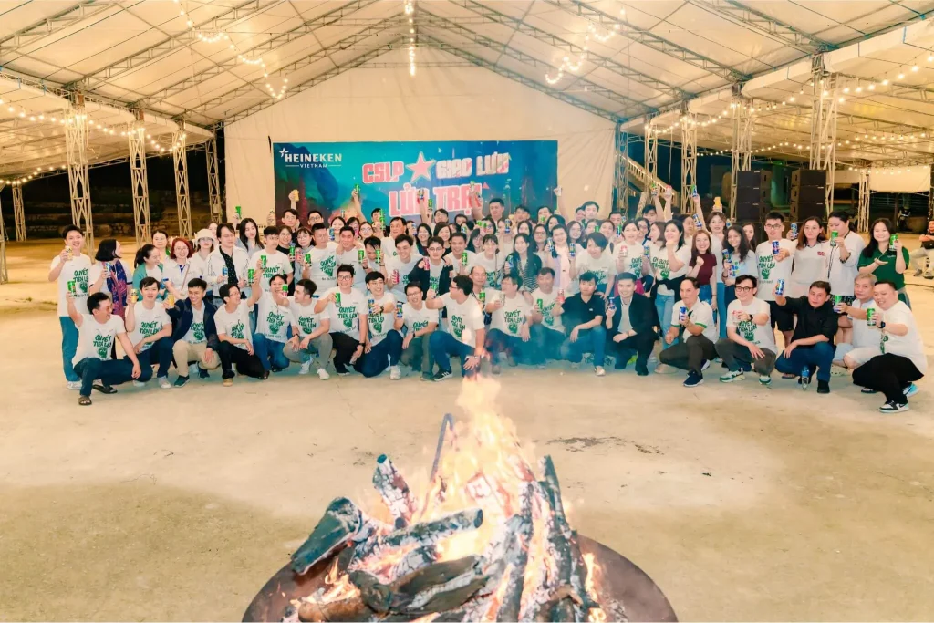 Đêm giao lưu lửa trại của Heineken Việt Nam trong company trip Đà Lạt