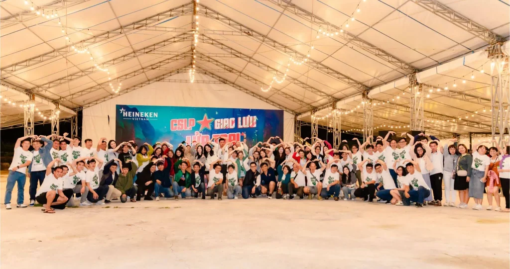Đoàn Heineken tại khu giao lưu CSLP trong chuyến đi Đà Lạt